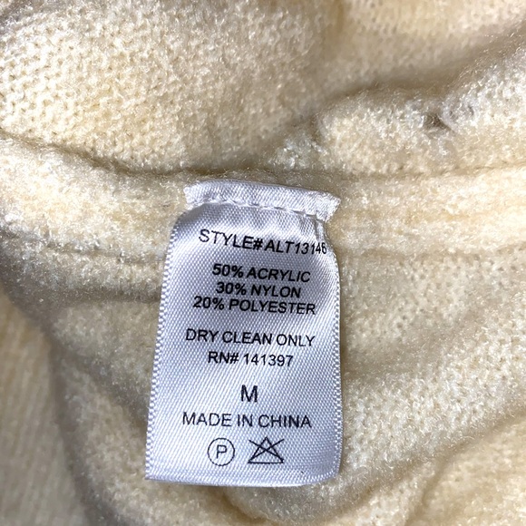 ASTR The Label Distressed Dolman Sleeve Pullover Sweater - Picture 10 of 12